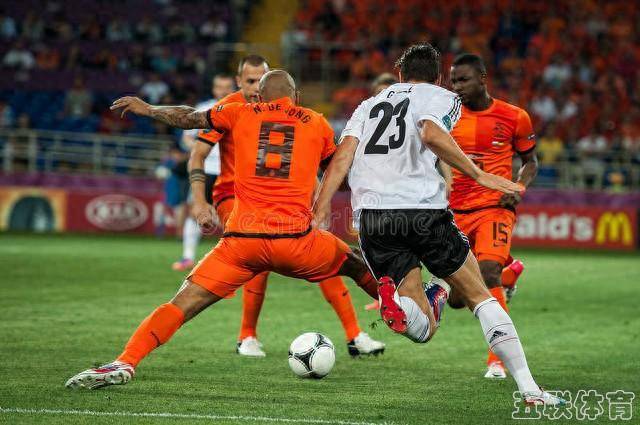 九州娱乐登录入口-包含欧国联小组赛激情四射，各队实力悬殊角逐白热化的词条